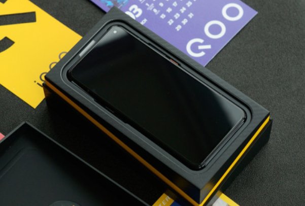 iqoo3手机配置怎么样？有哪些优势？