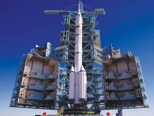 神舟六号发射成功是几年几月