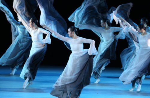 最好的未来舞蹈串词