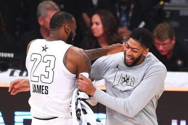 如何看待奥巴马祝贺詹姆斯夺冠这件事？