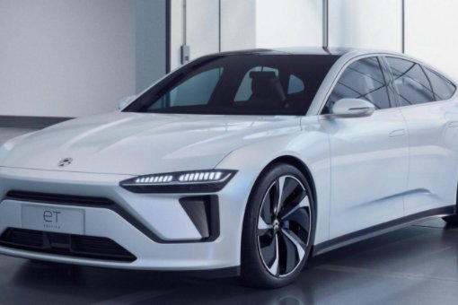 上海车展制服男子辱骂参展者，蔚来企业是如何回应的？