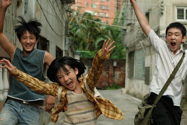 《隐秘的角落》里的严良救落水男孩，你从他身上看到了哪些可贵的品质？