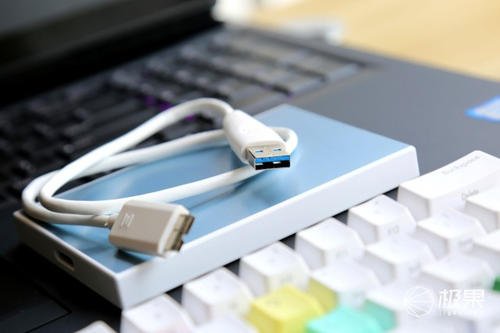 希捷硬盘和西数硬盘哪个好用？