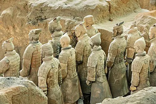 景区人从众，兵马俑只见人头不见俑，到底是看人呢还是看俑呢？