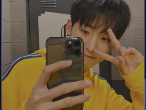 摘掉眼镜的唐九洲被网友称是解开封印了，你是怎么认为的？