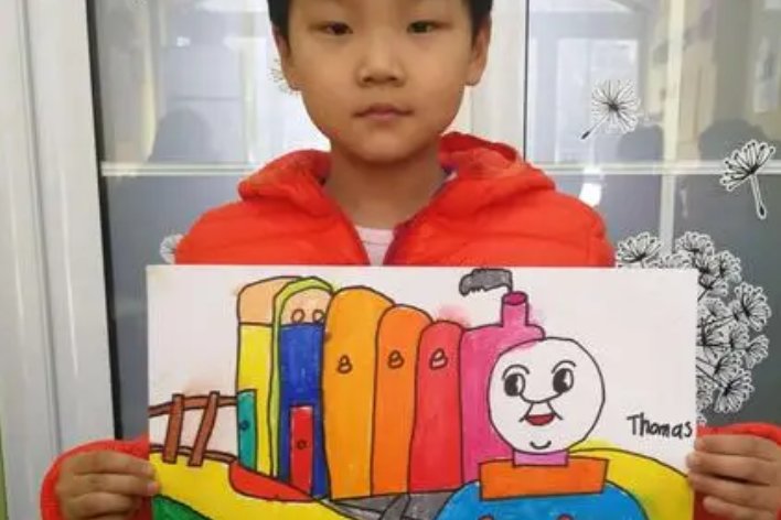 小火车托马斯怎么画