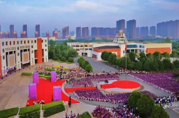 连云港猴嘴新海高中盖好了吗