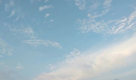 同一片天空下一句该怎么说？