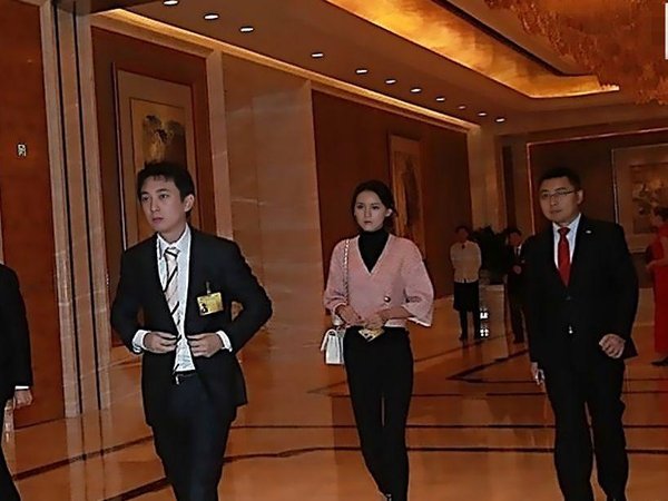 欢瑞世纪公司业绩全面下滑，是什么原因导致的？